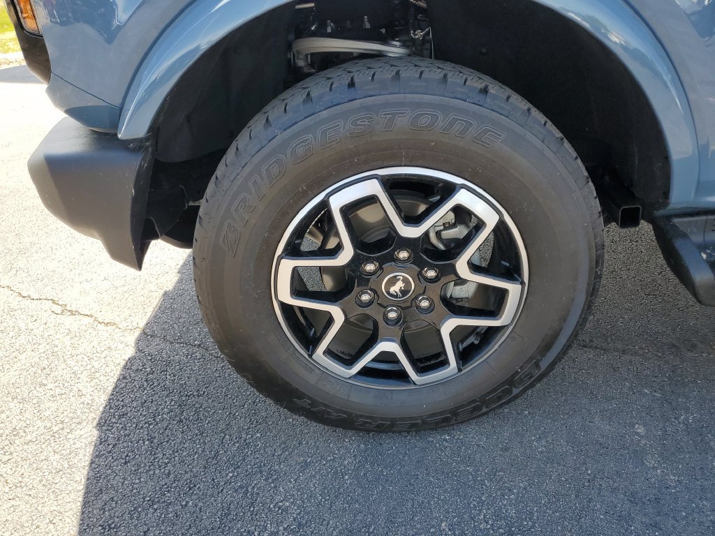 Certified 2025 Ford Bronco Outer Banks AWD/4WD image 13