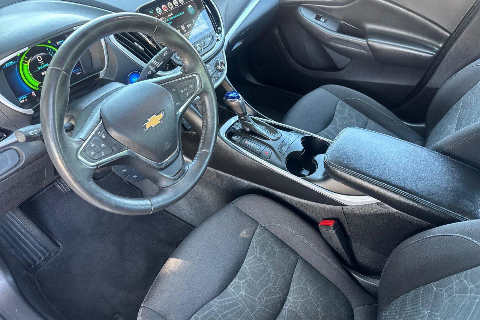 Used 2017 Chevrolet Volt LT w/ Comfort Package image 9