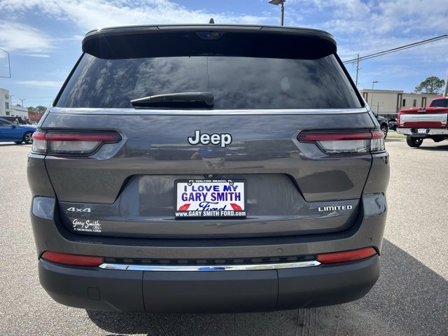Used 2024 Jeep Grand Cherokee L Limited w/ Luxury Tech Group II image 7