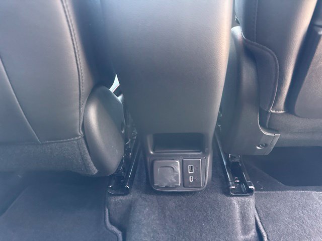 Used 2025 Chevrolet TrailBlazer RS w/ Convenience Package AWD/4WD image 33