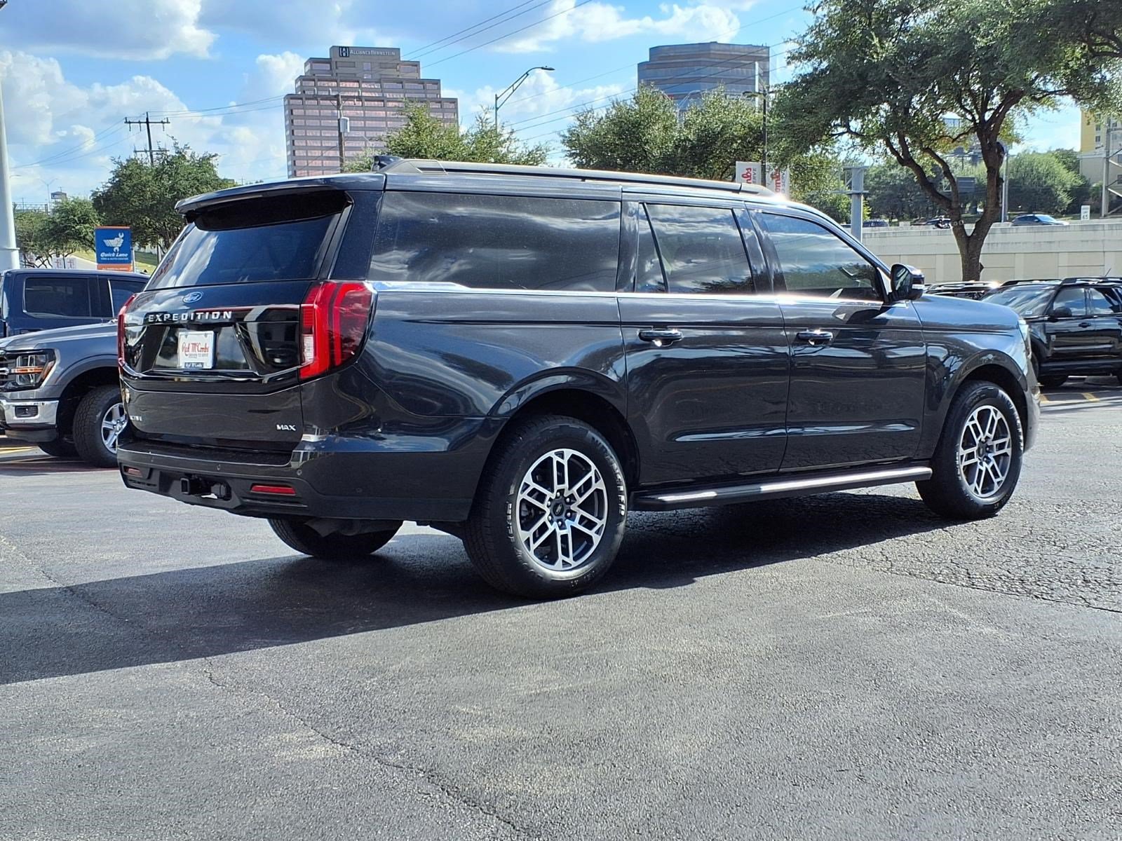 Certified 2025 Ford Expedition Max Active RWD image 6