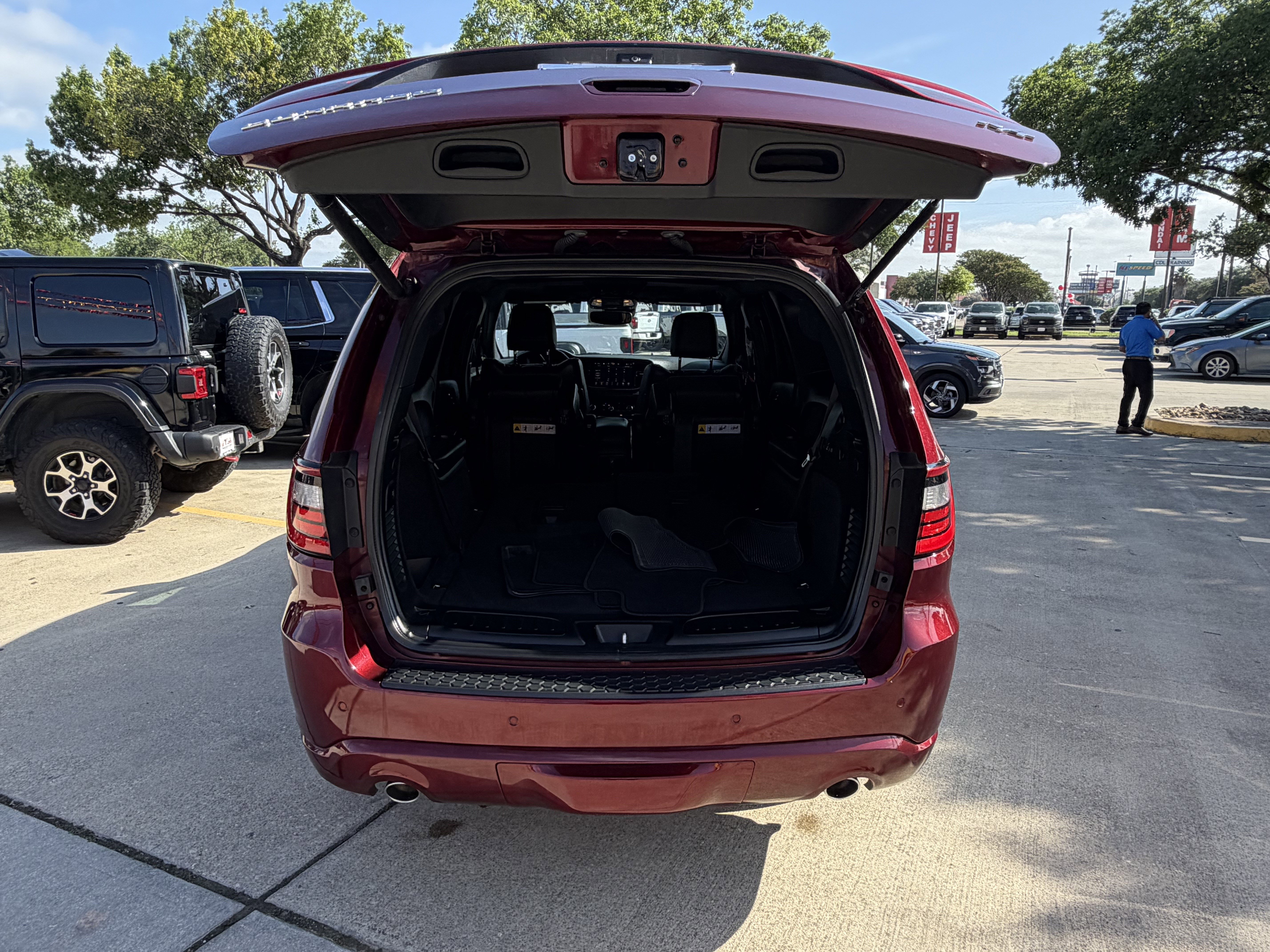 Used 2023 Dodge Durango R/T RWD image 10