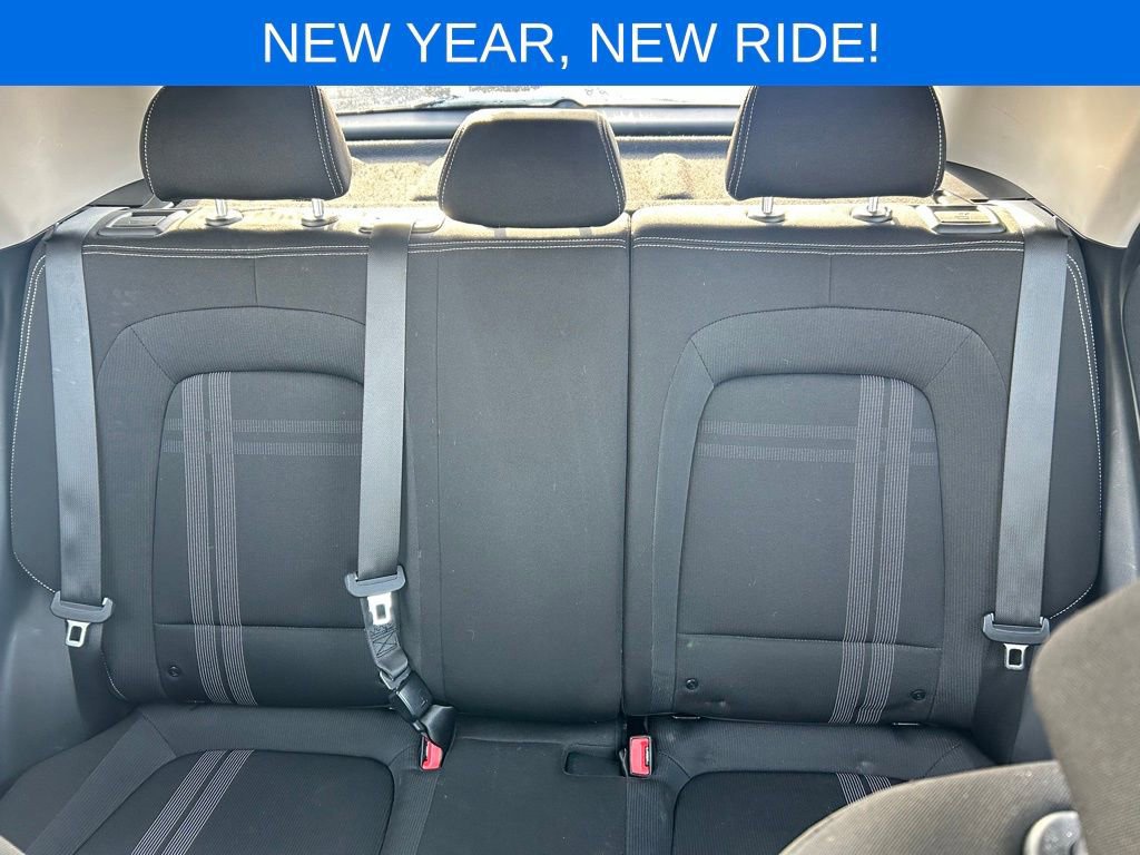 Used 2020 Hyundai Venue SEL image 19