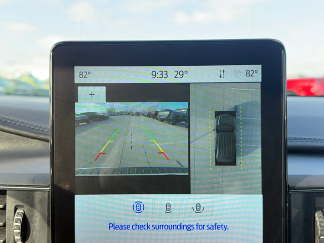 Certified 2023 Ford Explorer Platinum w/ Technology Package image 6