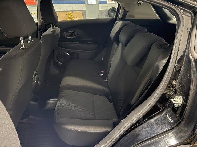 Used 2018 Honda HR-V EX image 28