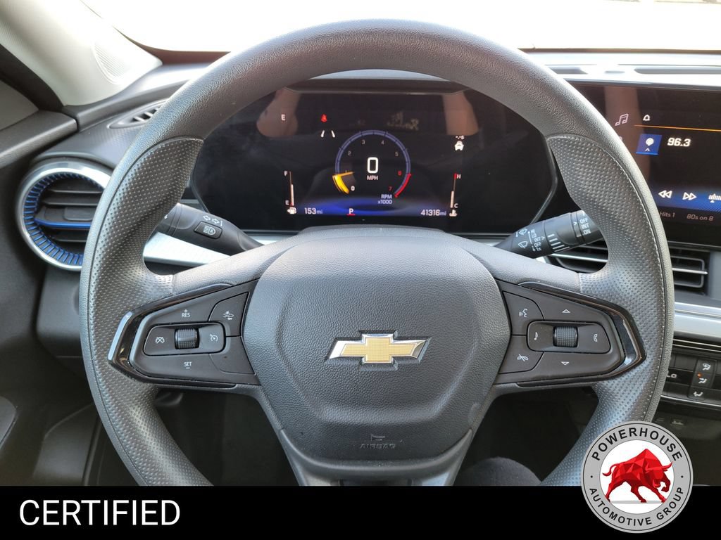 Used 2024 Chevrolet Trax LT FWD image 32