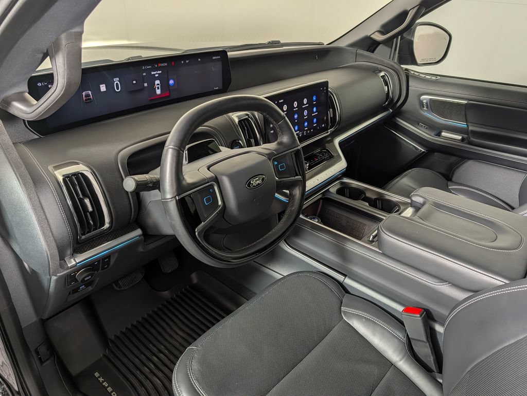 Certified 2025 Ford Expedition Platinum w/ Stealth Performance Package AWD/4WD image 24