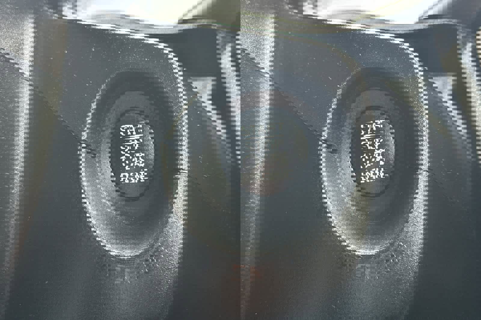 Used 2018 Jeep Renegade Latitude w/ Popular Equipment Group image 22