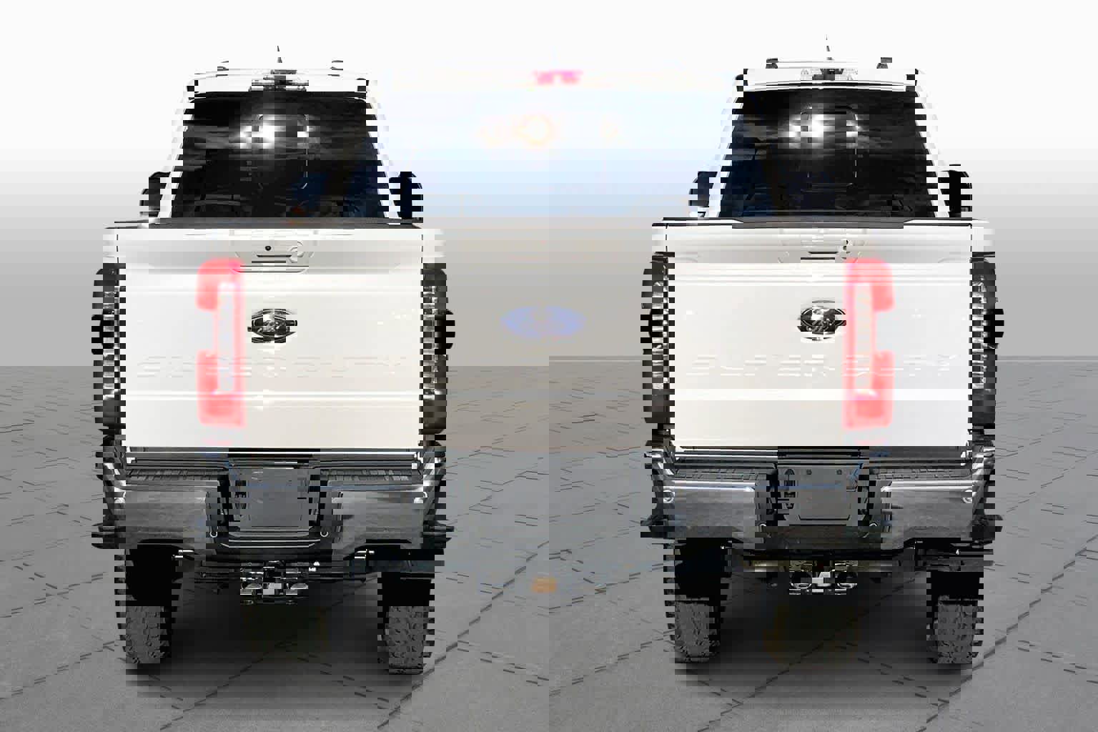 Certified 2025 Ford F250 Lariat w/ Chrome Package image 3