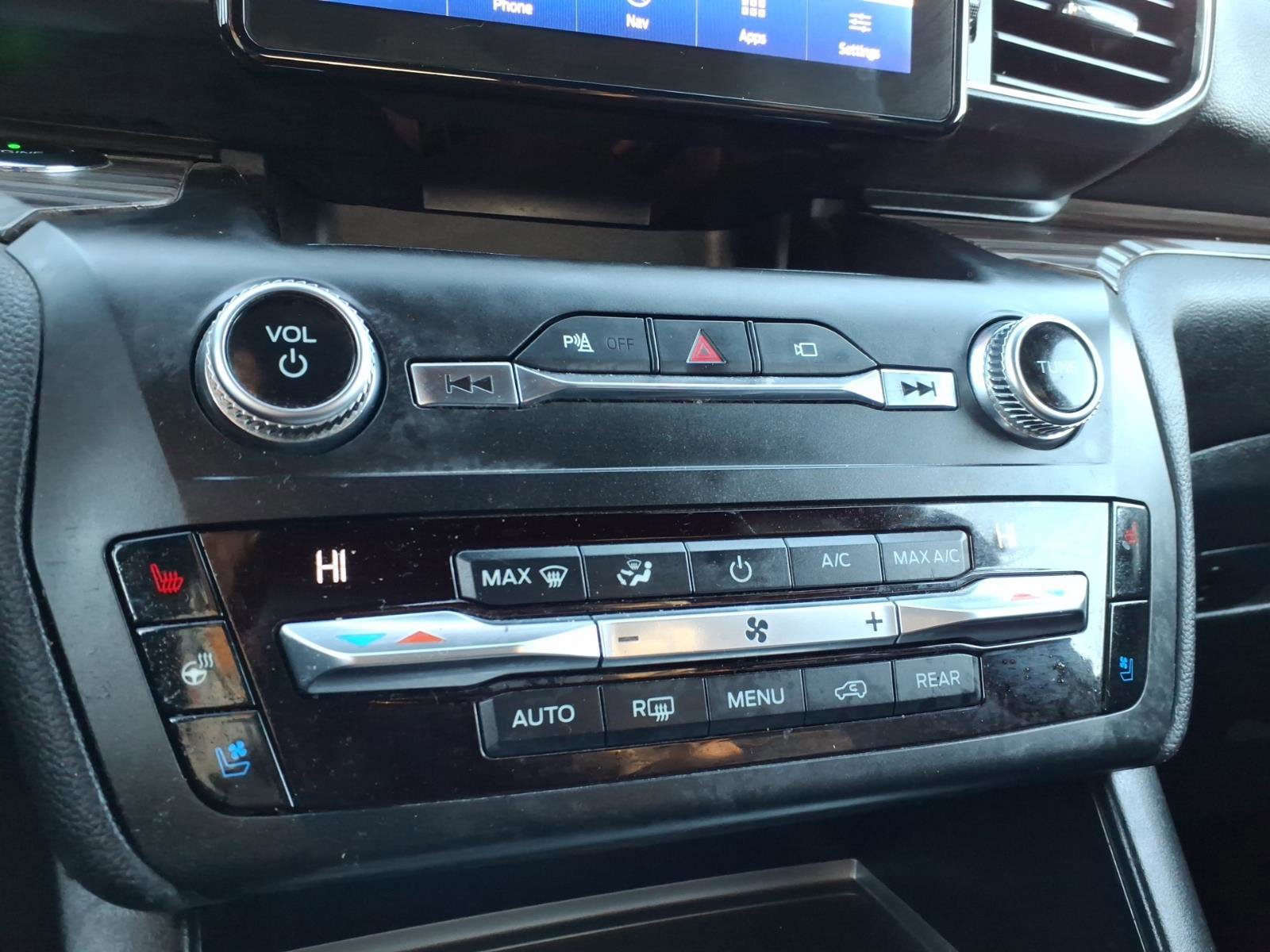 Certified 2020 Ford Explorer Limited image 24