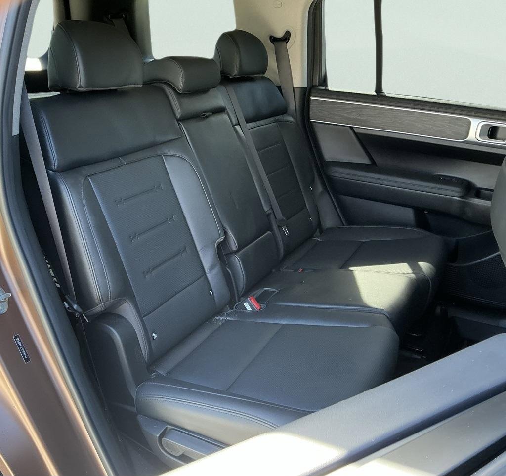 Used 2024 Hyundai Santa Fe Limited image 23