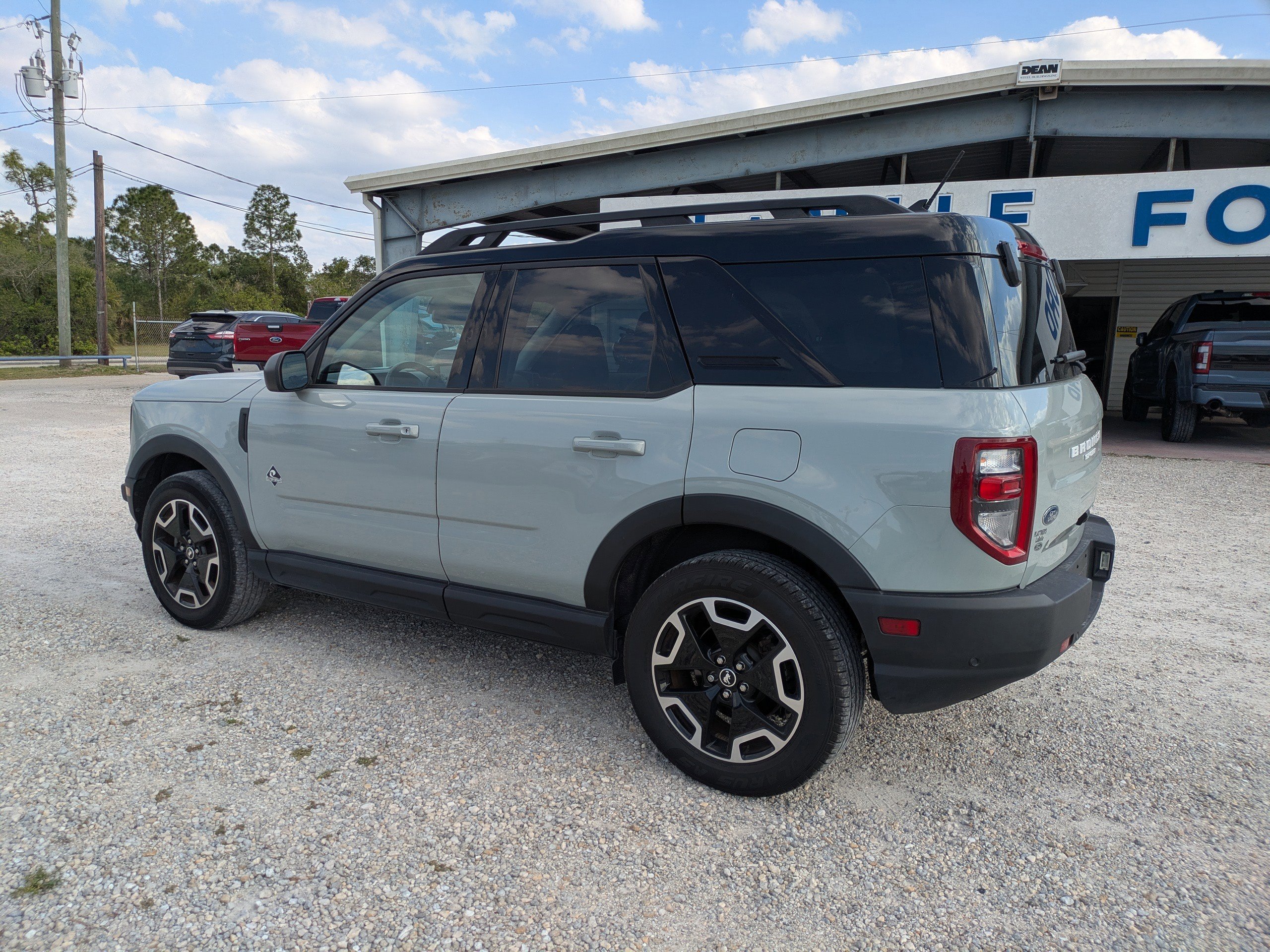 Certified 2023 Ford Bronco Sport Outer Banks w/ Tech Package AWD/4WD image 2