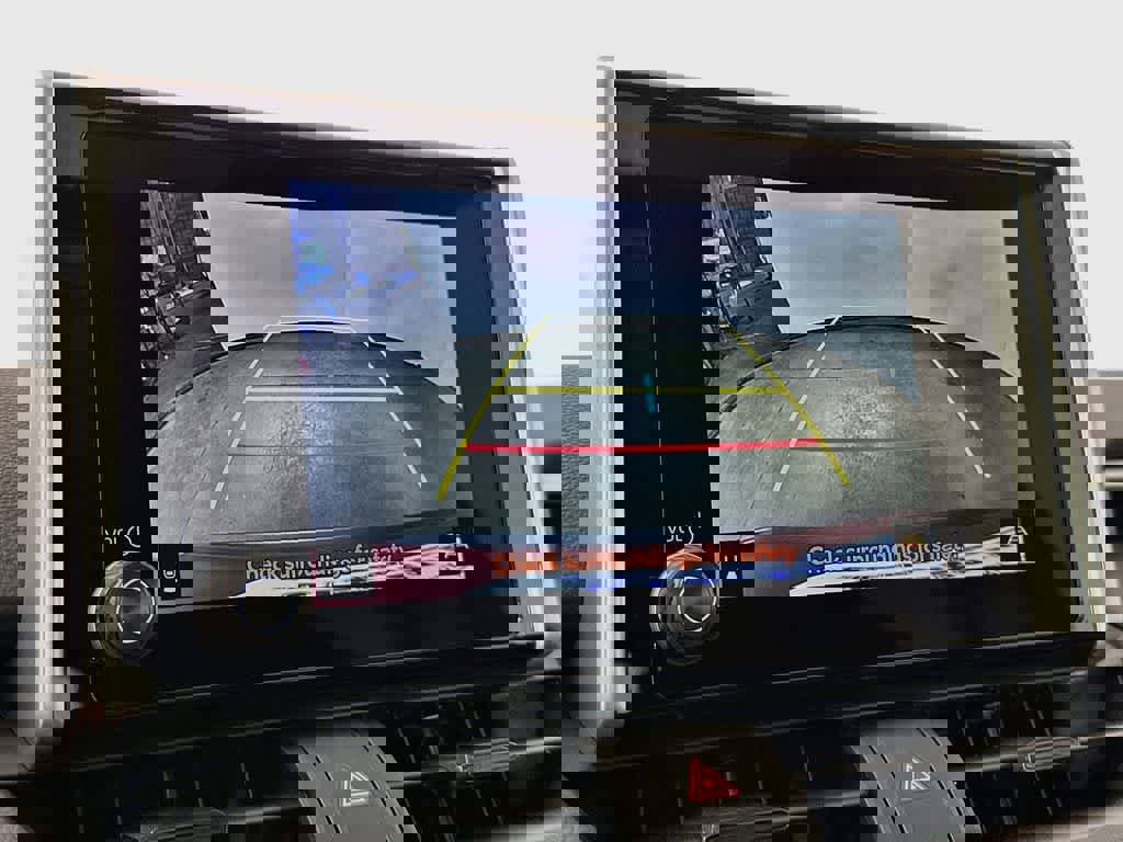 Used 2025 Toyota RAV4 XLE w/ Convenience Package image 27