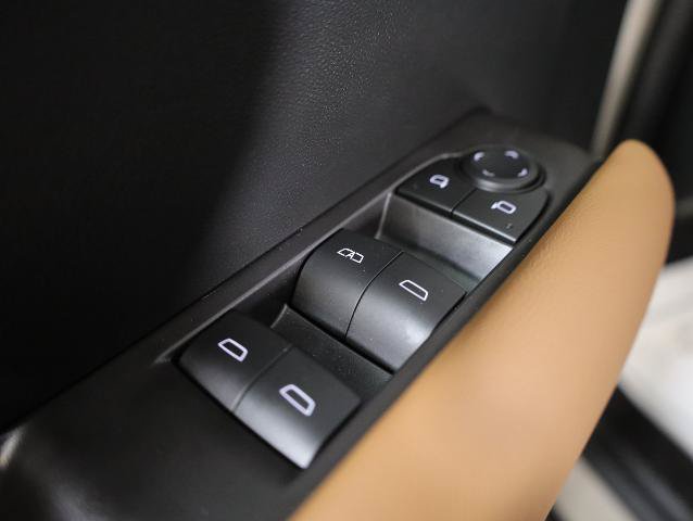 Used 2026 GMC Canyon AT4 w/ Technology Plus Package AWD/4WD image 29
