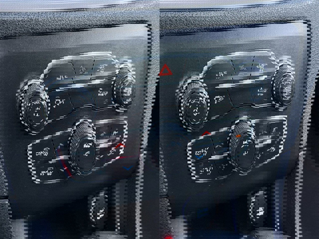 Used 2023 Dodge Charger SXT image 20