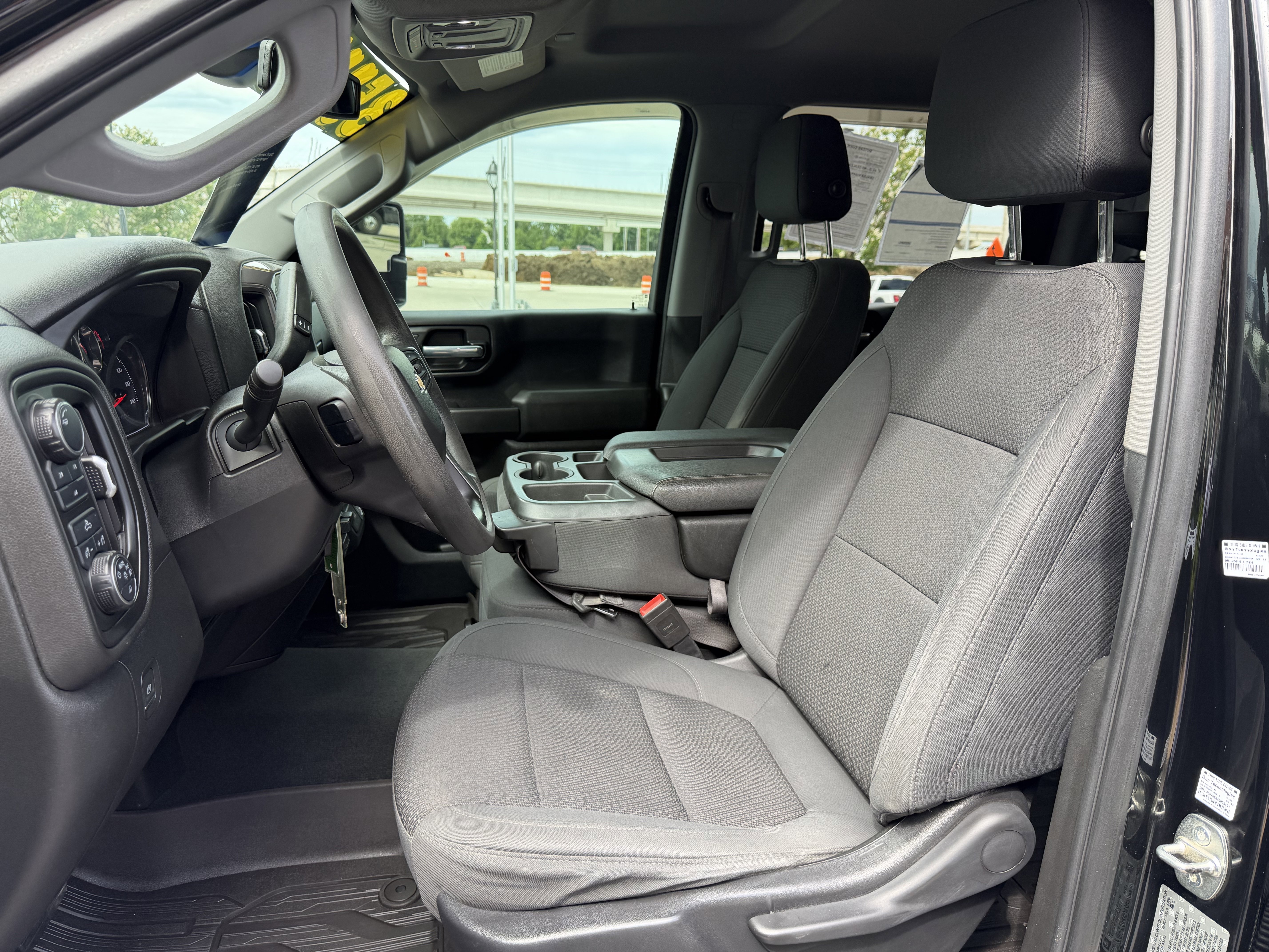 Used 2021 Chevrolet Silverado 2500 Custom w/ Custom Value Package AWD/4WD image 27