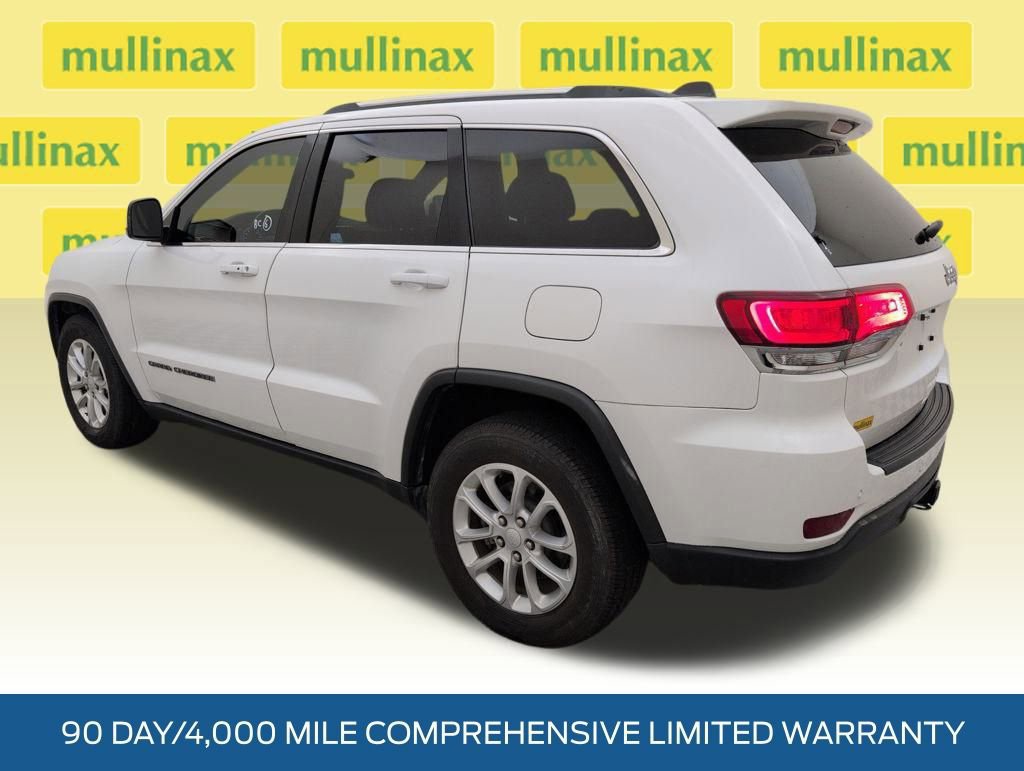 Used 2021 Jeep Grand Cherokee Laredo image 3