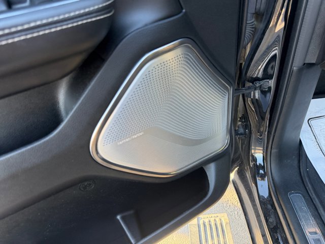 Used 2020 RAM 1500 Limited w/ Black Appearance Package AWD/4WD image 27