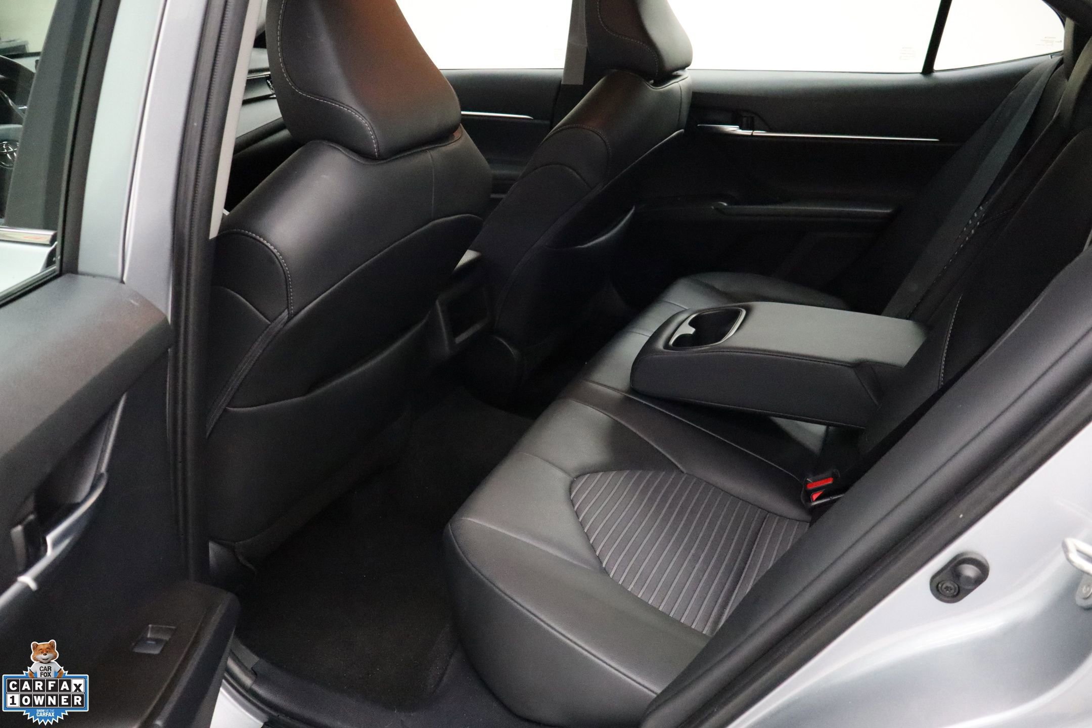 Used 2024 Toyota Camry SE image 23