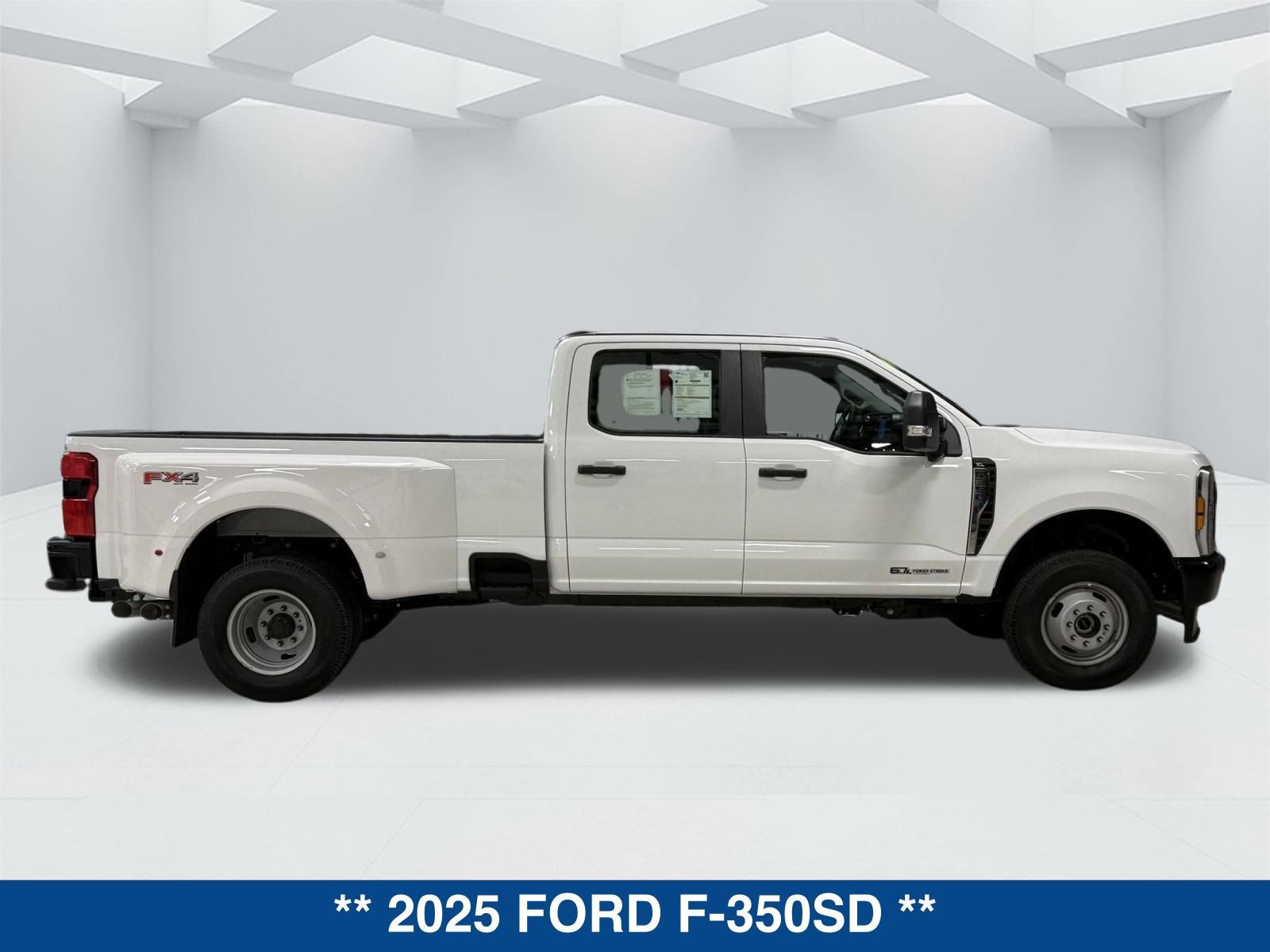 Certified 2025 Ford F350 XL w/ 360-Degree Camera Package image 3