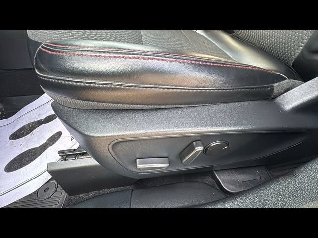 Certified 2024 Ford Escape ST-Line w/ Tech Pack #1 AWD/4WD image 8