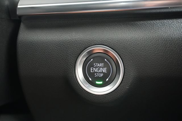 Used 2025 GMC Terrain Elevation w/ Elevation Premium Package AWD/4WD image 16