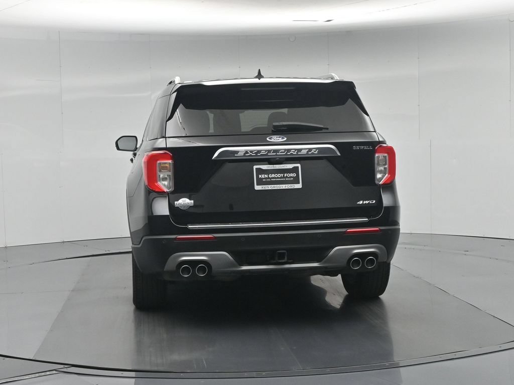 Certified 2023 Ford Explorer King Ranch w/ Technology Package AWD/4WD image 36