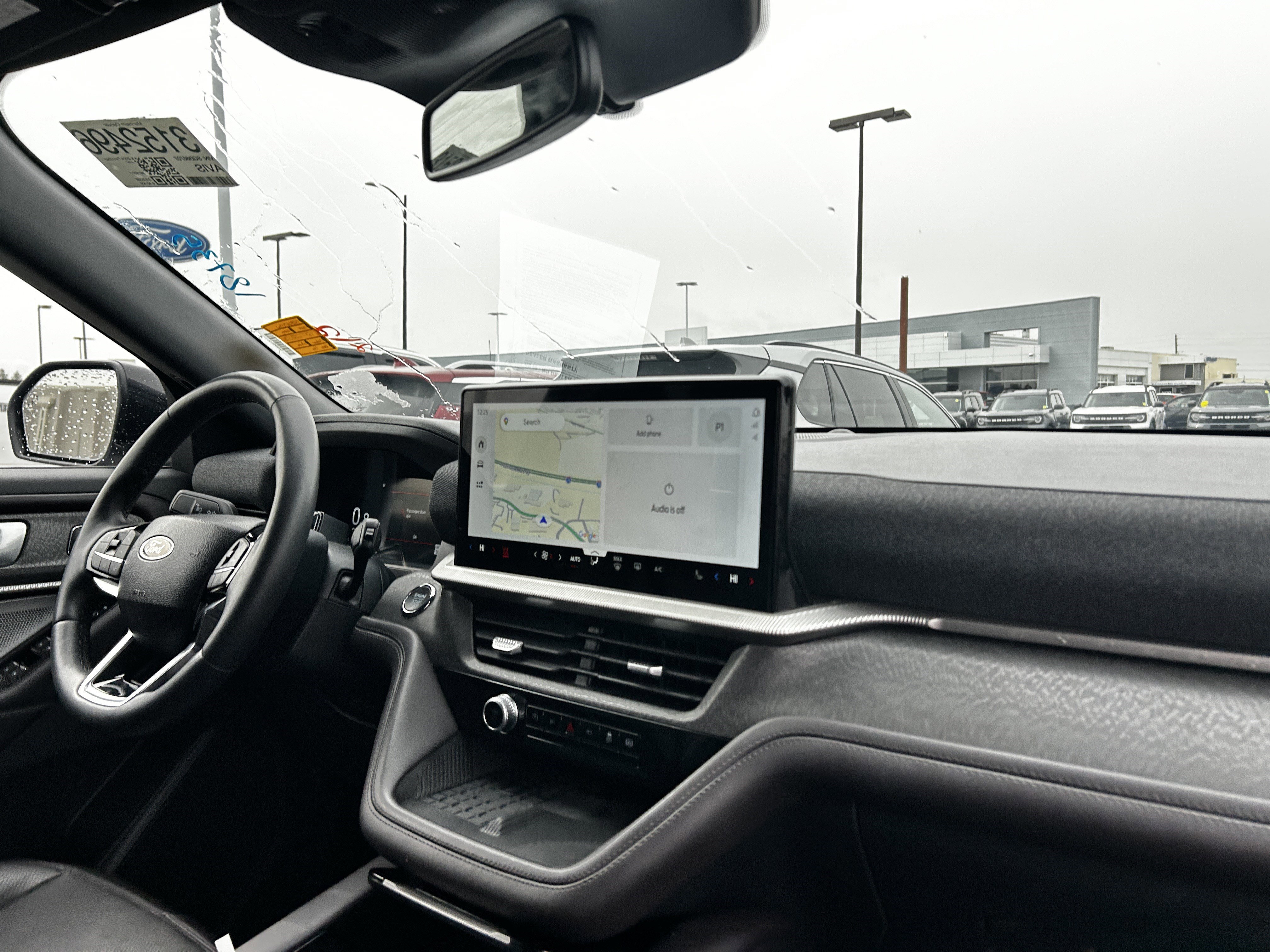 Certified 2025 Ford Explorer Platinum w/ LUX Leather Package image 15