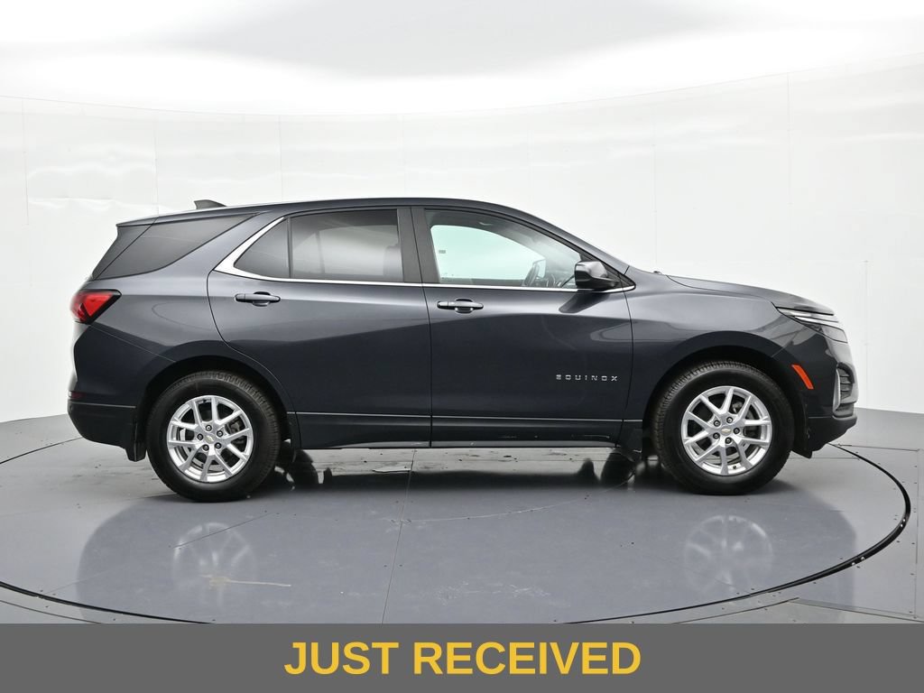 Used 2022 Chevrolet Equinox LT w/ Driver Convenience Package AWD/4WD image 5