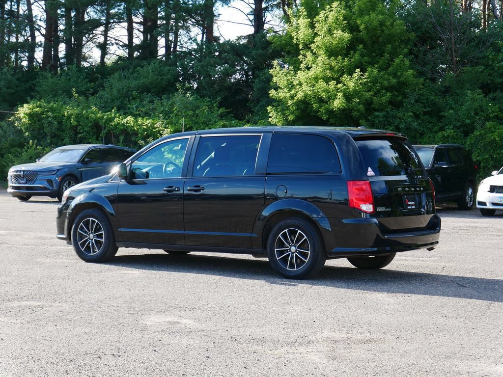 Used 2019 Dodge Grand Caravan SXT w/ Driver Convenience Group FWD image 4