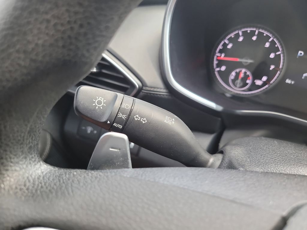 Used 2022 Hyundai Santa Fe SEL FWD image 28