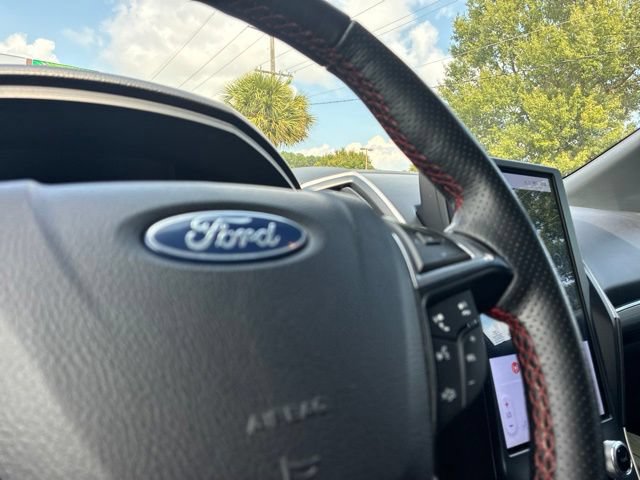 Certified 2024 Ford Edge ST-Line AWD/4WD image 28