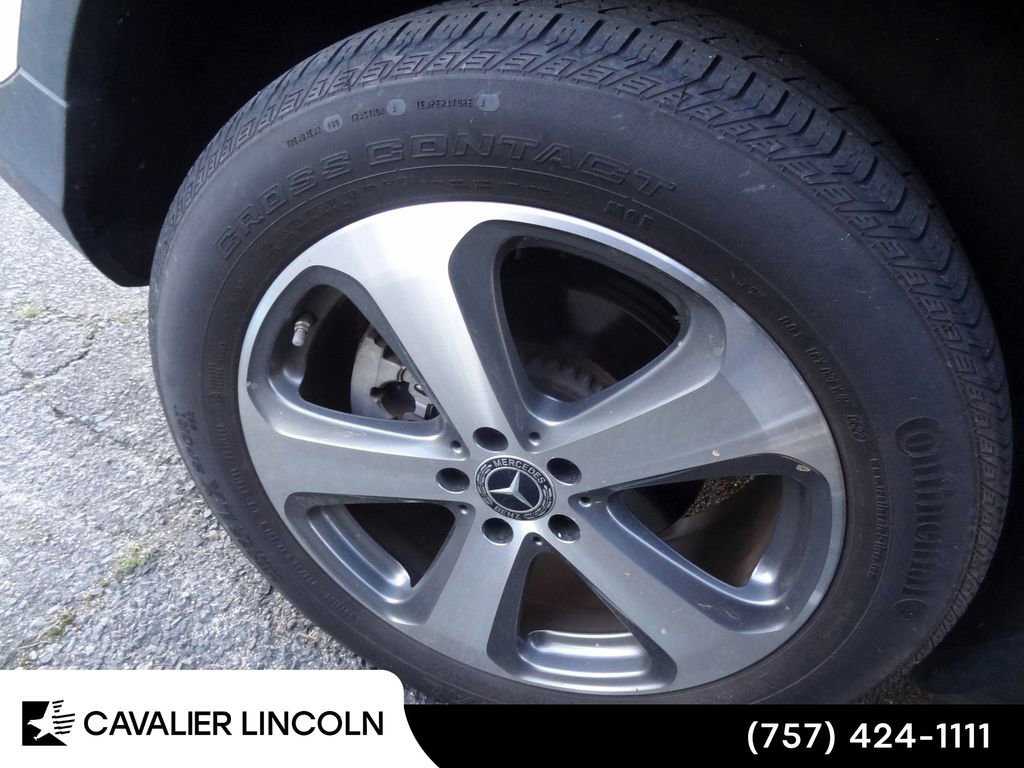 Used 2019 Mercedes-Benz GLC 300 4MATIC image 7