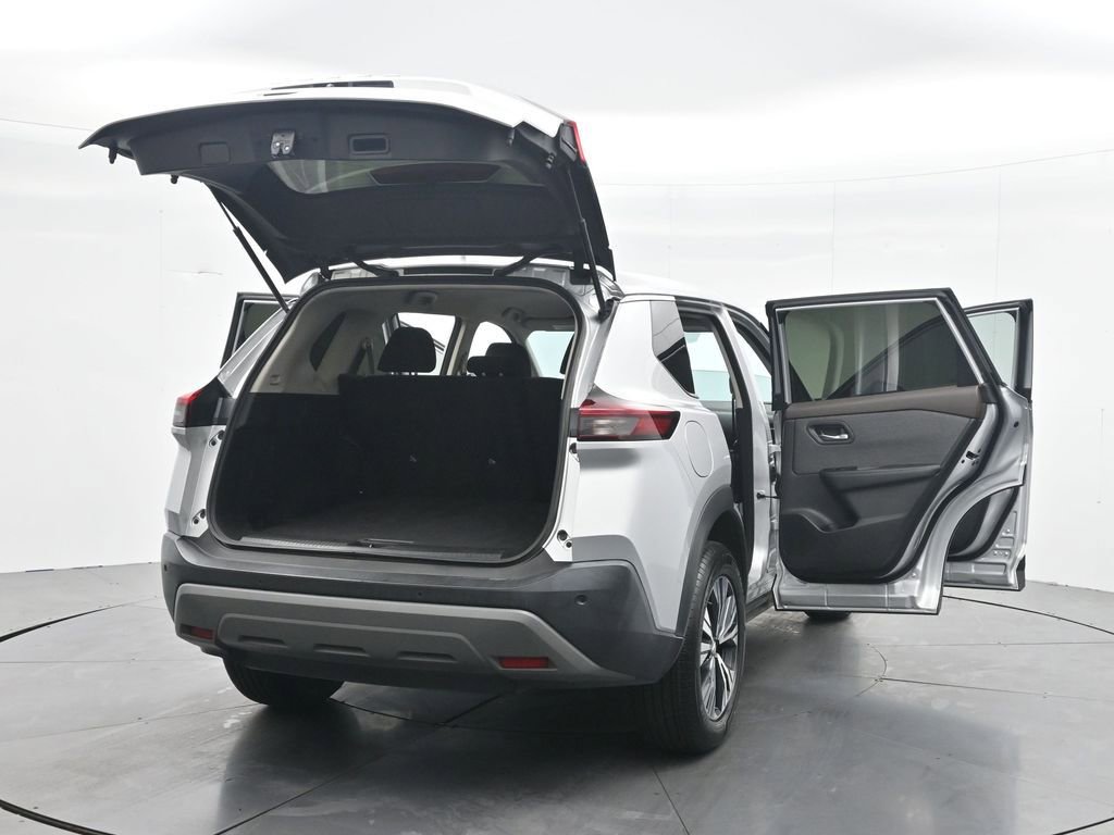 Used 2021 Nissan Rogue SV FWD image 24