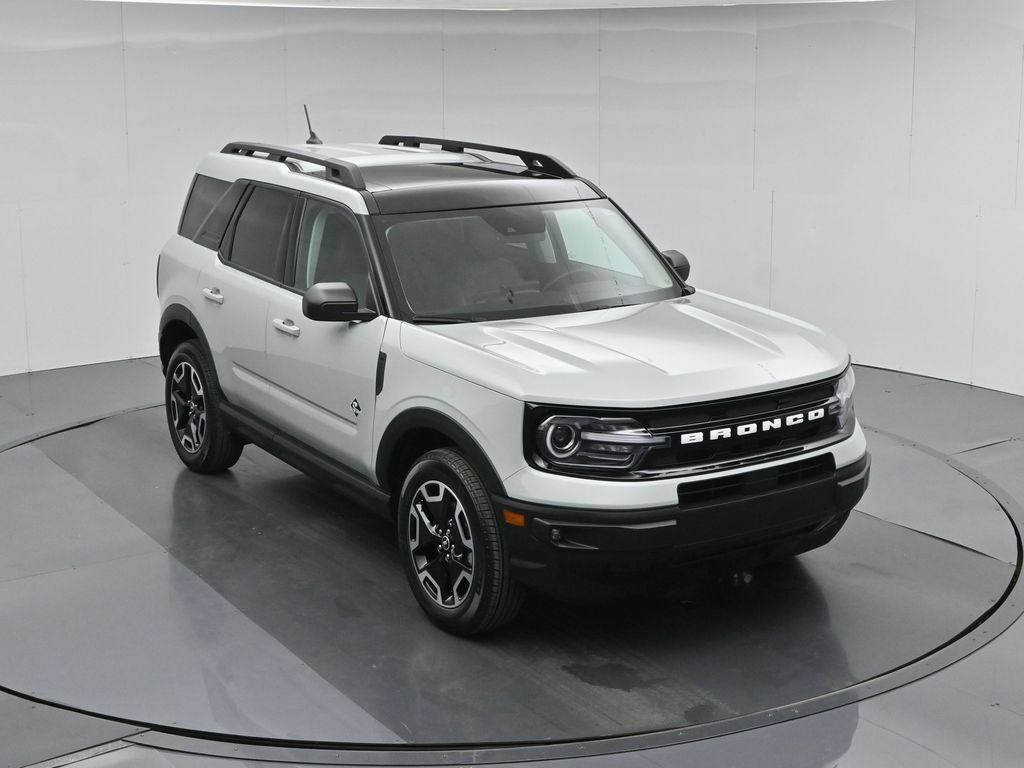 Certified 2023 Ford Bronco Sport Outer Banks w/ Tech Package AWD/4WD image 42