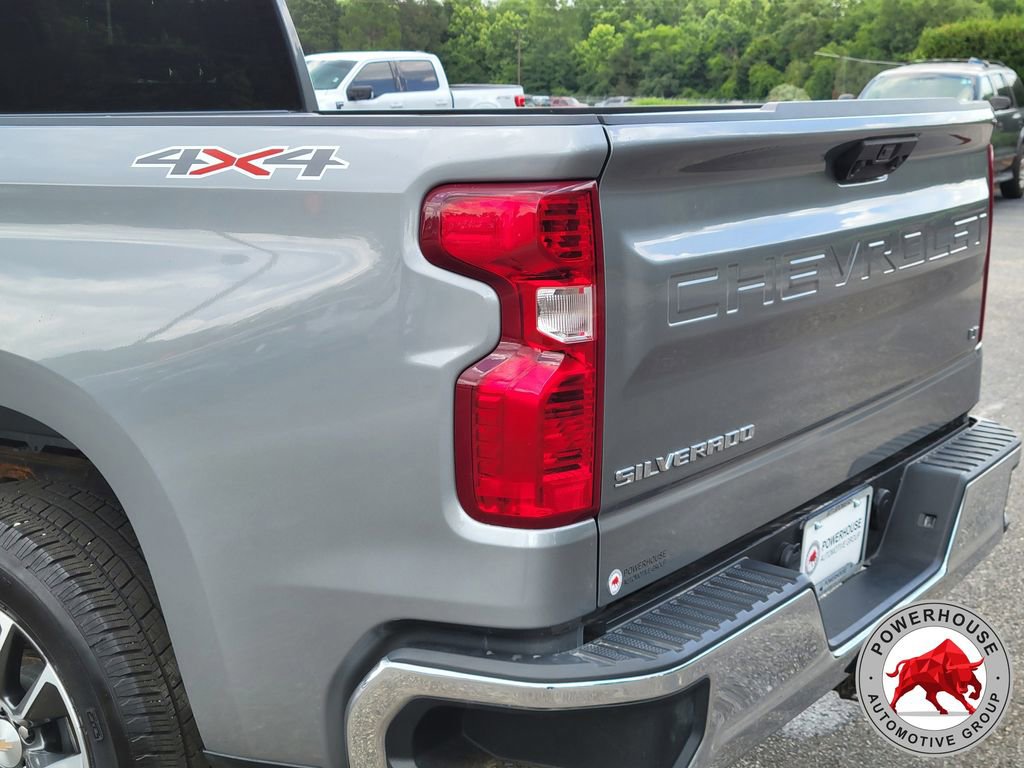 Used 2024 Chevrolet Silverado 1500 LT AWD/4WD image 13
