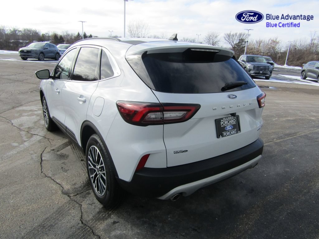 Certified 2025 Ford Escape SE FWD image 4