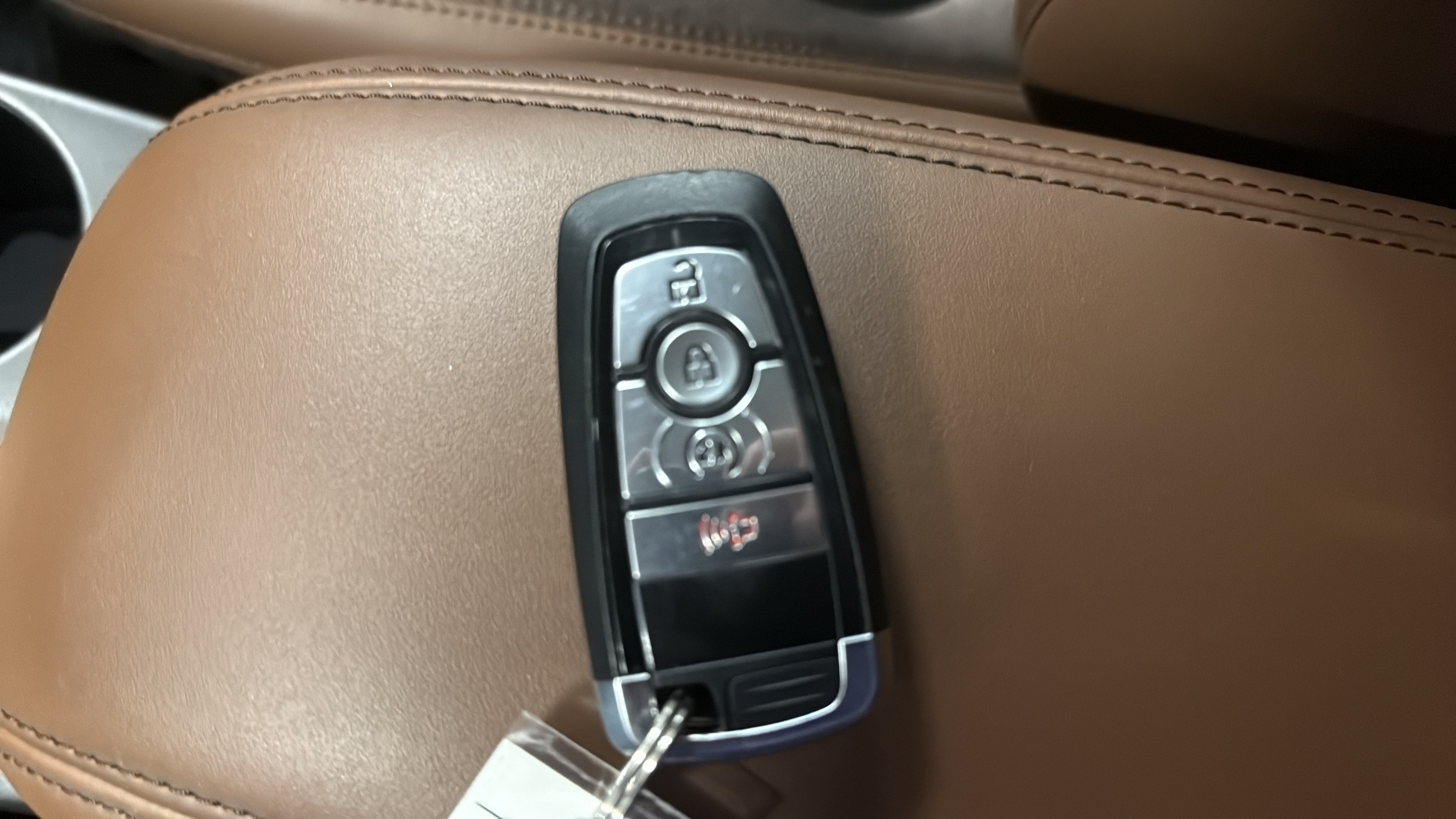 Certified 2025 Ford Bronco Sport Outer Banks w/ Outer Banks Tech Package+ AWD/4WD image 23
