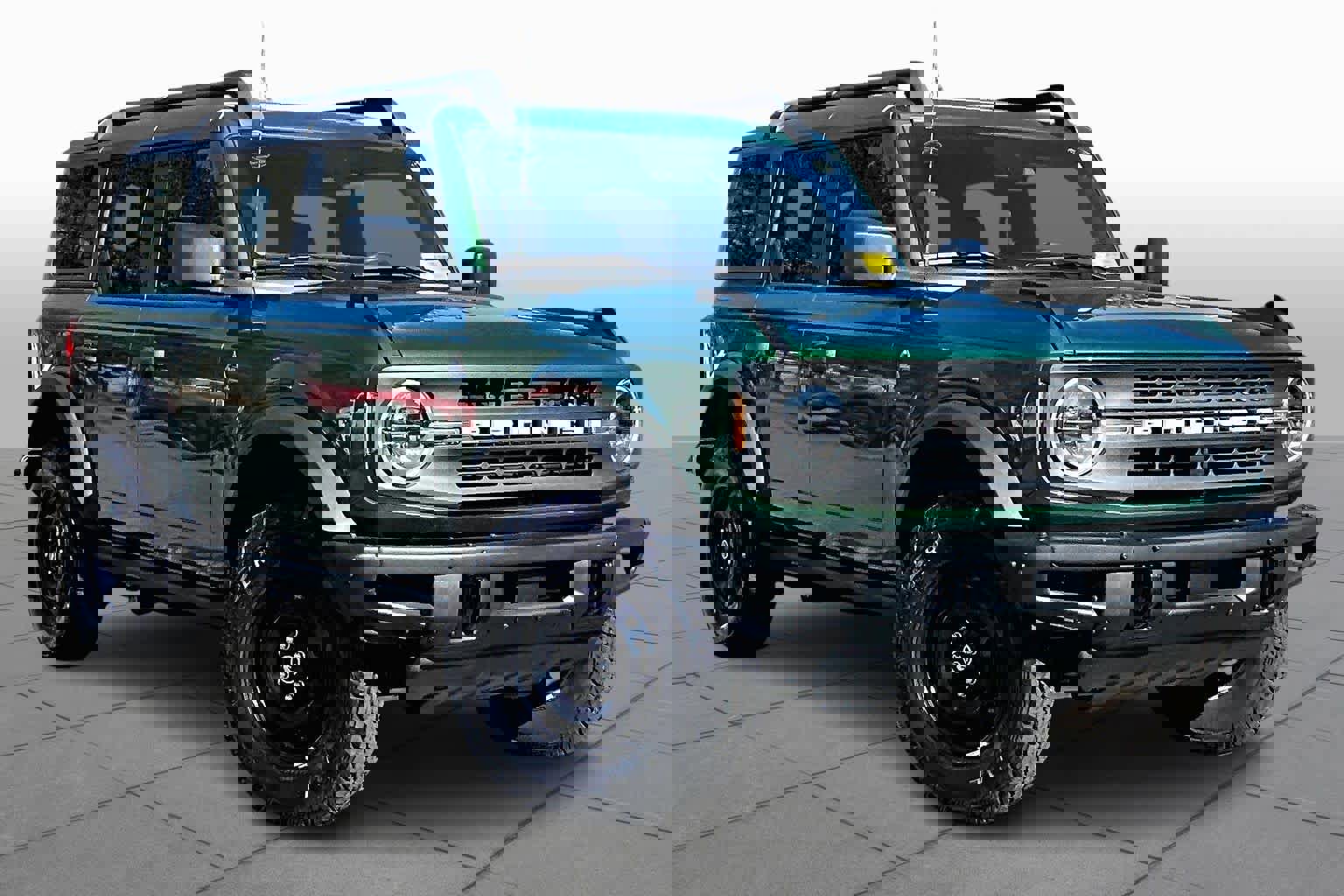 Certified 2022 Ford Bronco Black Diamond image 3