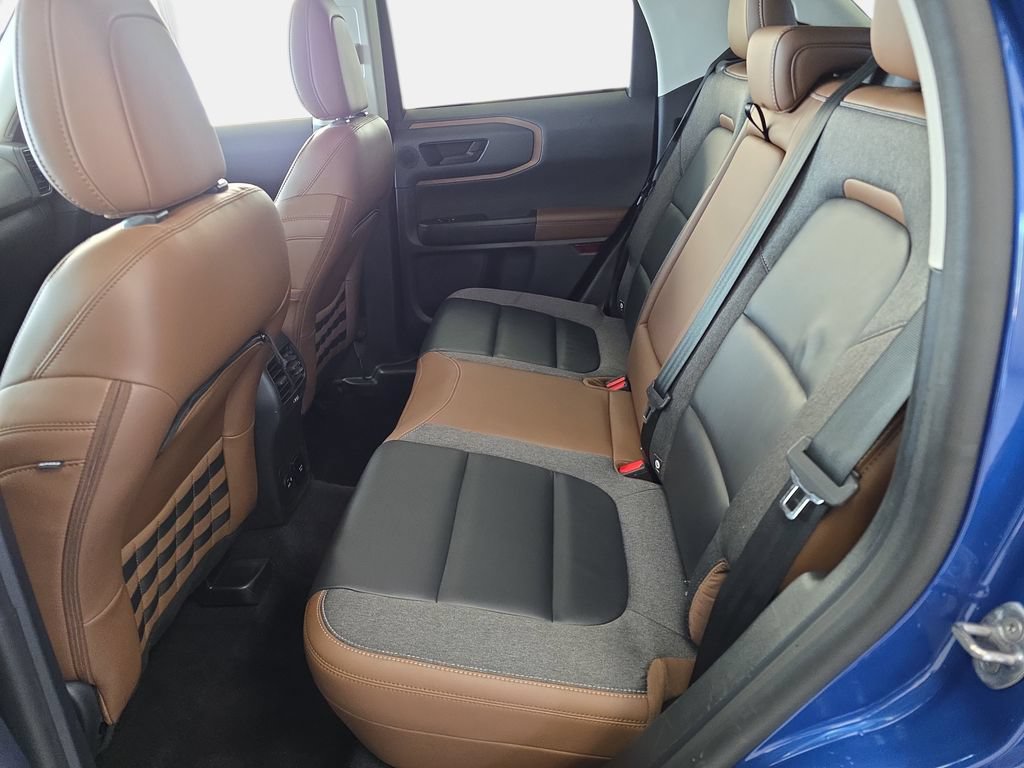 Certified 2023 Ford Bronco Sport Outer Banks w/ Tech Package AWD/4WD image 11