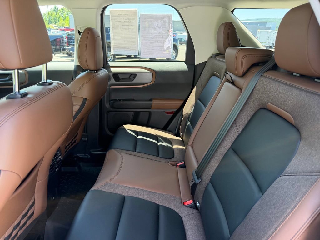 Certified 2025 Ford Bronco Sport Outer Banks w/ Outer Banks Tech Package+ AWD/4WD image 9