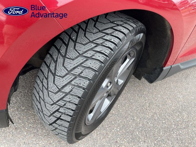 Certified 2022 Ford Edge SEL w/ Sport Appearance Package AWD/4WD image 2