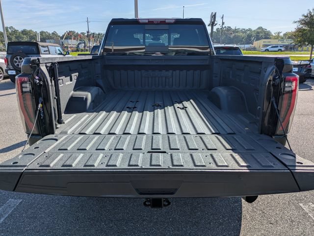 Used 2024 GMC Sierra 2500 AT4 w/ AT4 Premium Plus Package AWD/4WD image 13