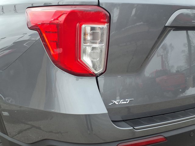 Certified 2023 Ford Explorer XLT w/ Equipment Group 202A image 27