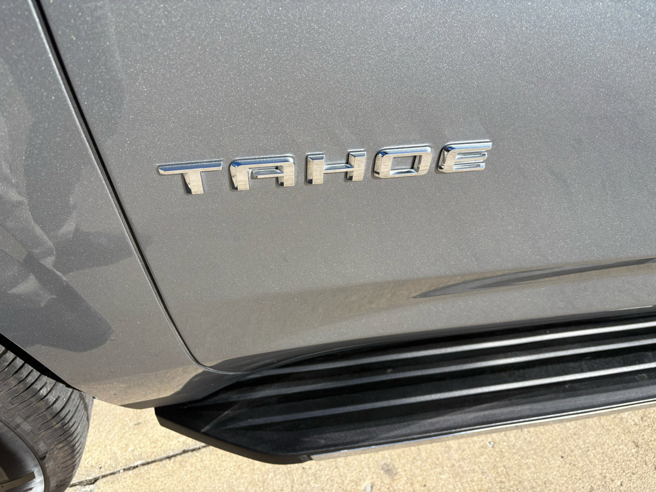 Used 2023 Chevrolet Tahoe LT w/ Luxury Package image 11