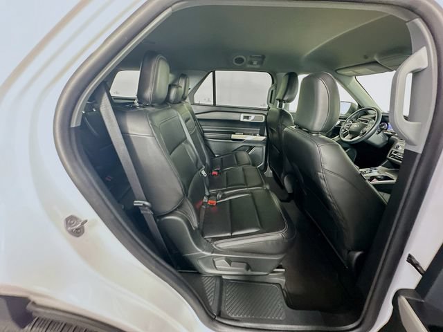 Certified 2023 Ford Explorer XLT w/ Equipment Group 202A AWD/4WD image 32