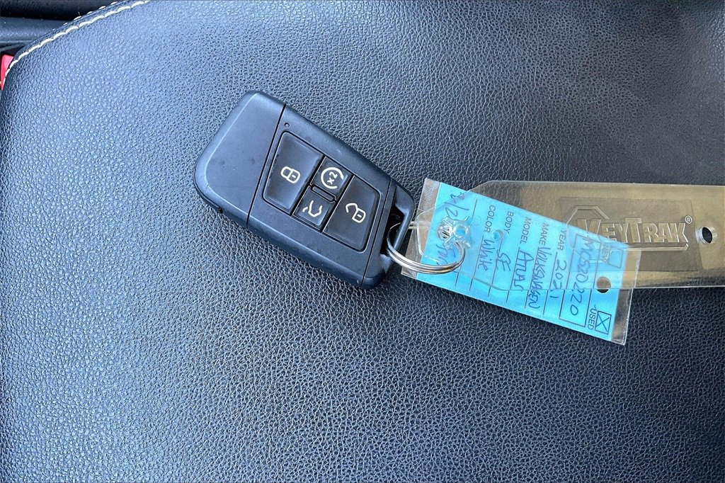 Used 2021 Volkswagen Atlas SEL w/ MDO Package (Bench Seat) image 36