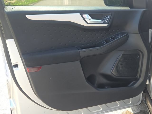 Certified 2020 Ford Escape SE FWD image 24