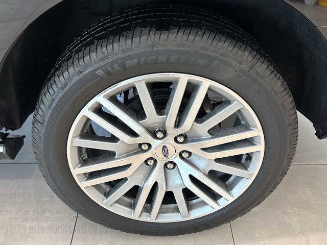 Certified 2022 Ford Expedition Platinum image 32