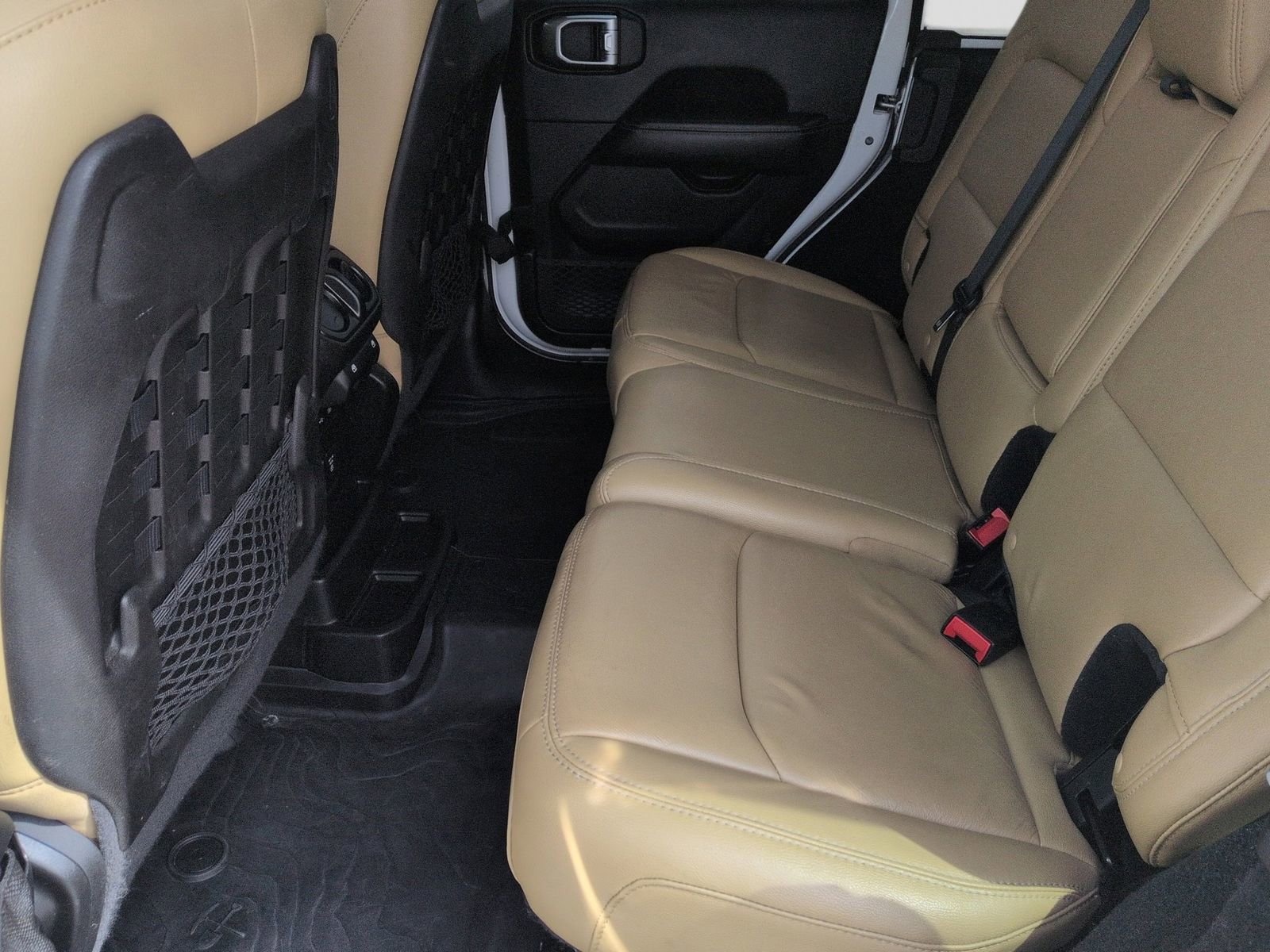 Used 2018 Jeep Wrangler Unlimited Rubicon AWD/4WD image 24